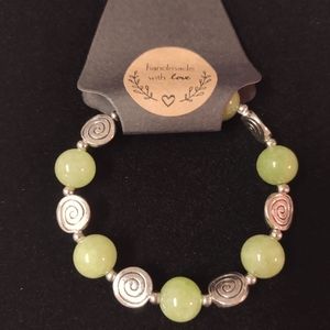 Green Jade and swirl beaded bracelet.